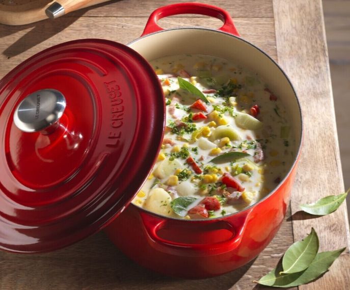 Le Creuset Signature Bräter oval 31cm in Kirschrot für 182,99€ (statt 235€)