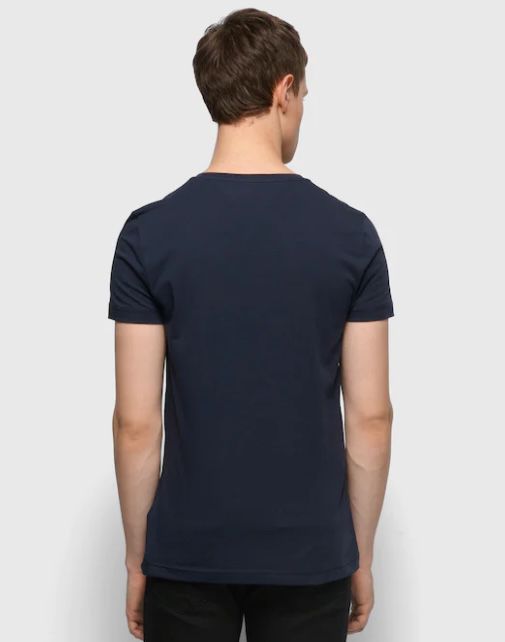 Tommy Hilfiger Jersey Shirt mit V Ausschnitt in 3 Farben für je 26,90€ (statt 34€)
