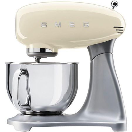 SMEG „SMF02CREU“ 50’s Style Küchenmaschine in Creme für 299€ (statt 369€)