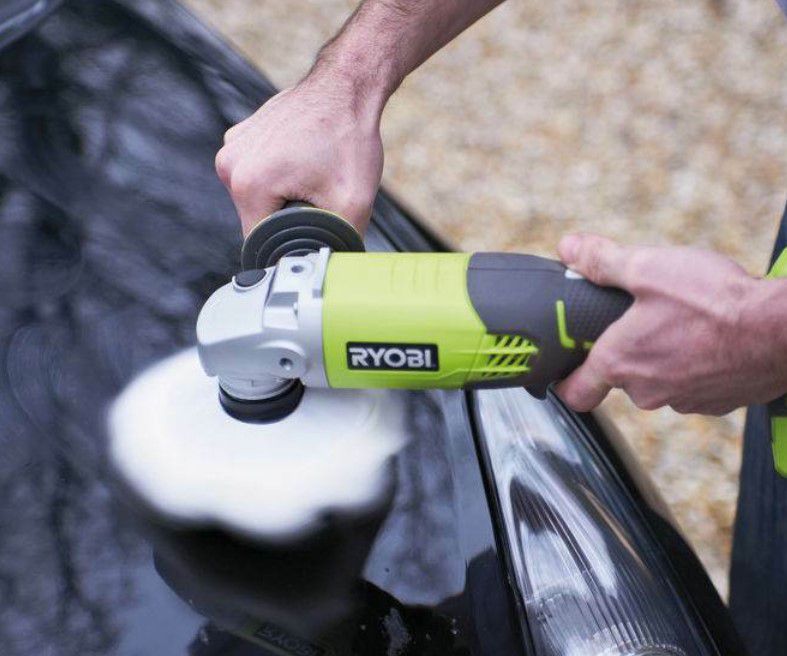 Ryobi ONE+ 18V Akku Winkelschleifer mit Zubehör für 119,99€ (statt 135€)