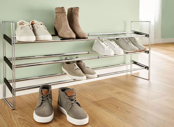 LIVARNO home ausziehbares Schuhregal mit (statt Ablagen 26€) für 3 15,94€