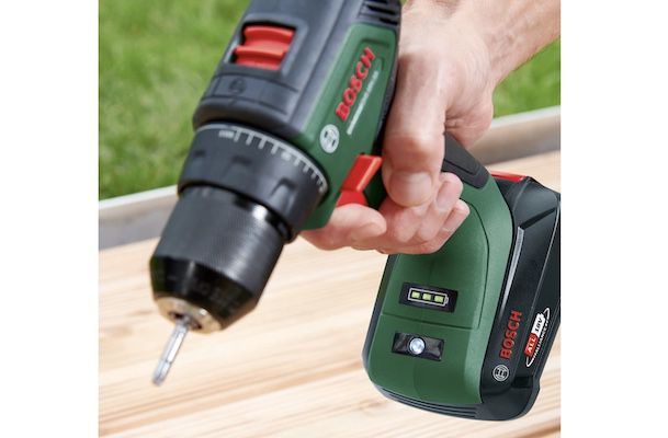 Bosch Akkuschrauber UniversalDrill 18V 60 für 100,80€ (statt 126€)