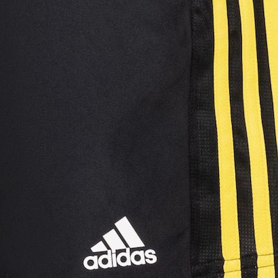 adidas Hiit 3 Stripes Shorts mit RV Seitentaschen für 19,94€ (statt 27€)