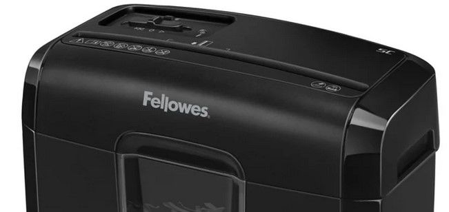 Fellowes Powershred 6C Aktenvernichter max. 6 DIN A4 für 35,94€ (statt 58€)