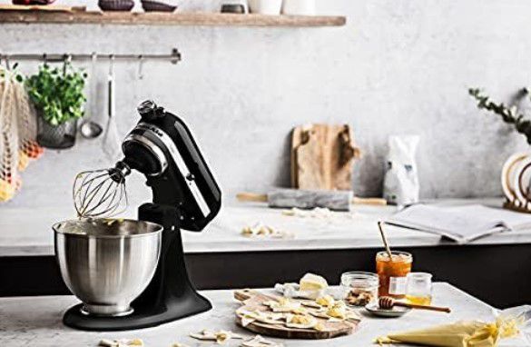 KitchenAid 5K45SSEOB Küchenmaschine für 256,94€ (statt 356€)