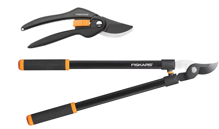 Fiskars P26 SingleStep Gartenschere & L11 Bypass Astschere für 25,90€ (statt 44€)