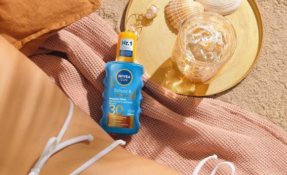 2 x Nivea Sun Schutz & Bräune Sonnenspray LSF 30, 200ml ab 12,89€ (statt 20€)