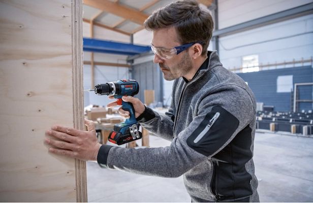 Bosch Professional GSB 18V 90 C Akku Schlagbohrmaschine für 279€ (statt 311€)