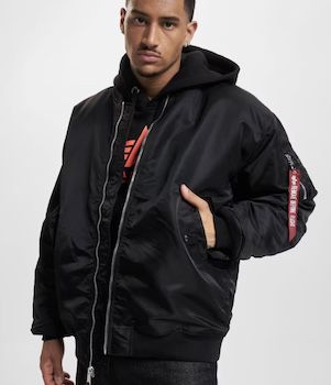 Alpha Industries Sale bis  47% + 10% extra   z.B. Bomberjacke 90,84€ (statt 152€)