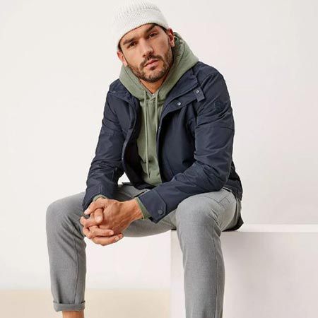 s.Oliver Sale mit 50% + 40% Extra   z.B. Jacke mit Mesh für 37,54€ (statt 56€)