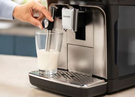 Philips Series 3300 Kaffeevollautomat für 329€ (statt 369€)