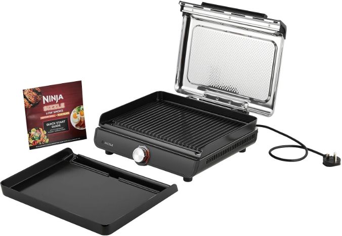 Ninja Sizzle Indoor Elektrogrill mit Antihaft Grillplatte für 119€ (statt 130€)