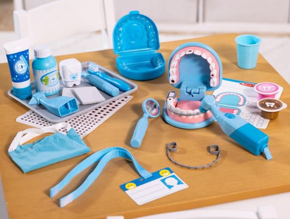 Melissa & Doug Zahnarzt Spielzeug Set, 26 Teilig für 17,20€ (statt 28€)