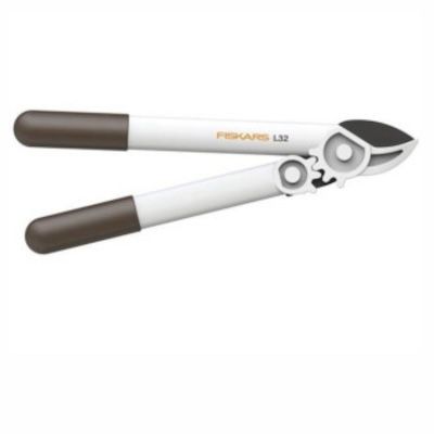 2x Fiskars Astschere L32 (35 mm Schnittstärke) für 19,99€ (statt 28€)