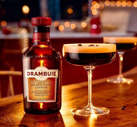 Drambuie Scotch Whisky Likör 40% für 17,71€ (statt 24€)