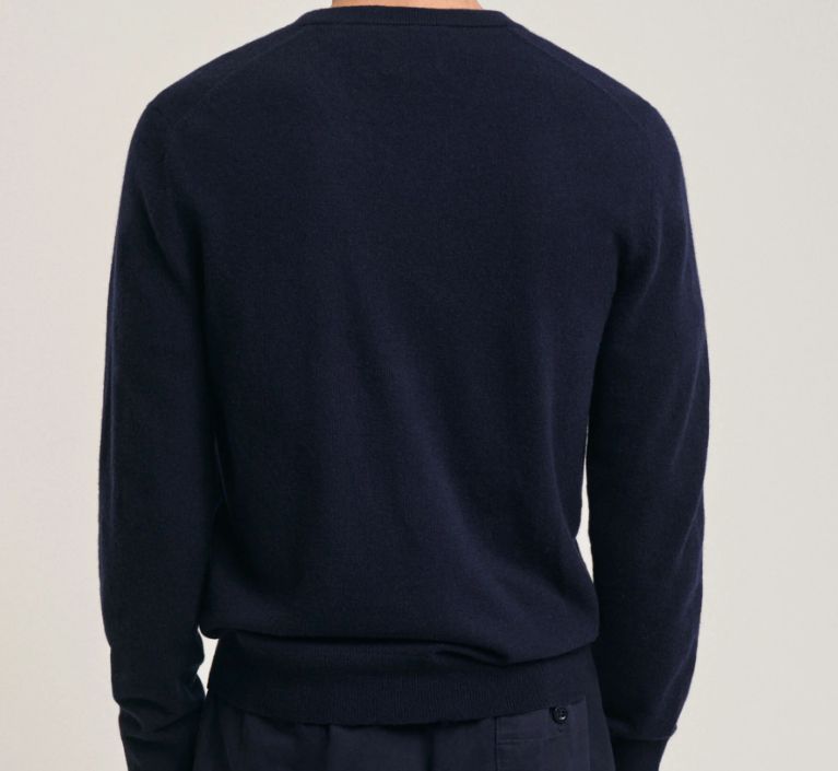 Gant Seasonal Essential V Neck Pullover in Blau und Grau für 63,95€ (statt 88€)