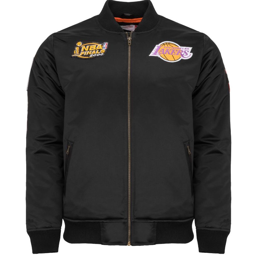 Mitchell & Ness NBA Satin Bomber Jacket Los Angeles Lakers für 62,93€ (statt 145€)