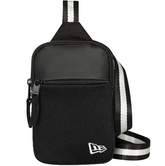 New Era Branded Taping Small Item Bag in Schwarz ab 14,72€ (statt 25€)