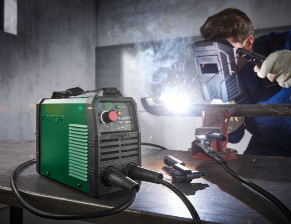 PARKSIDE Inverter Schweißgerät PISG 120 D5 für 50,94€ (statt 85€)