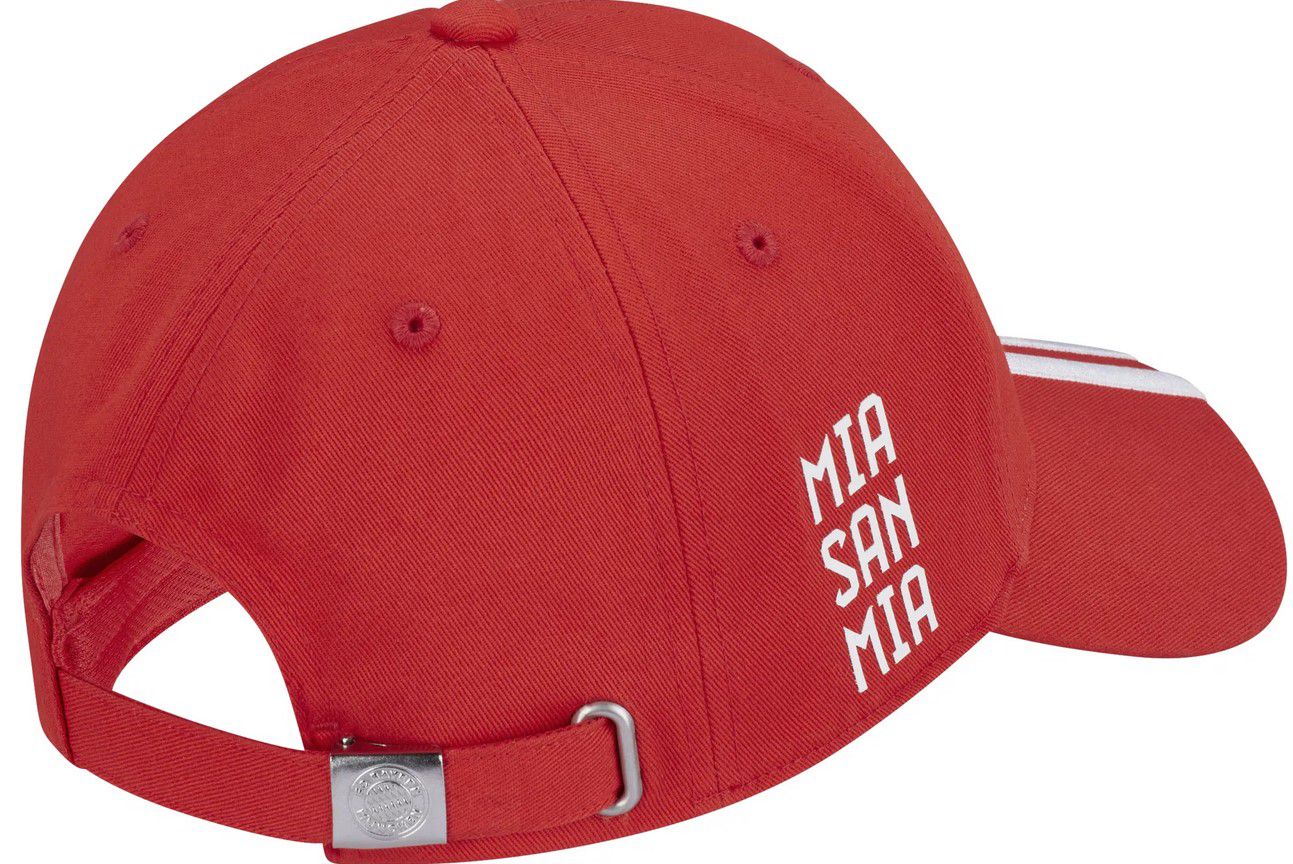 adidas rote FCB Logo Unisex Cap für 13,98€ (statt 27€)