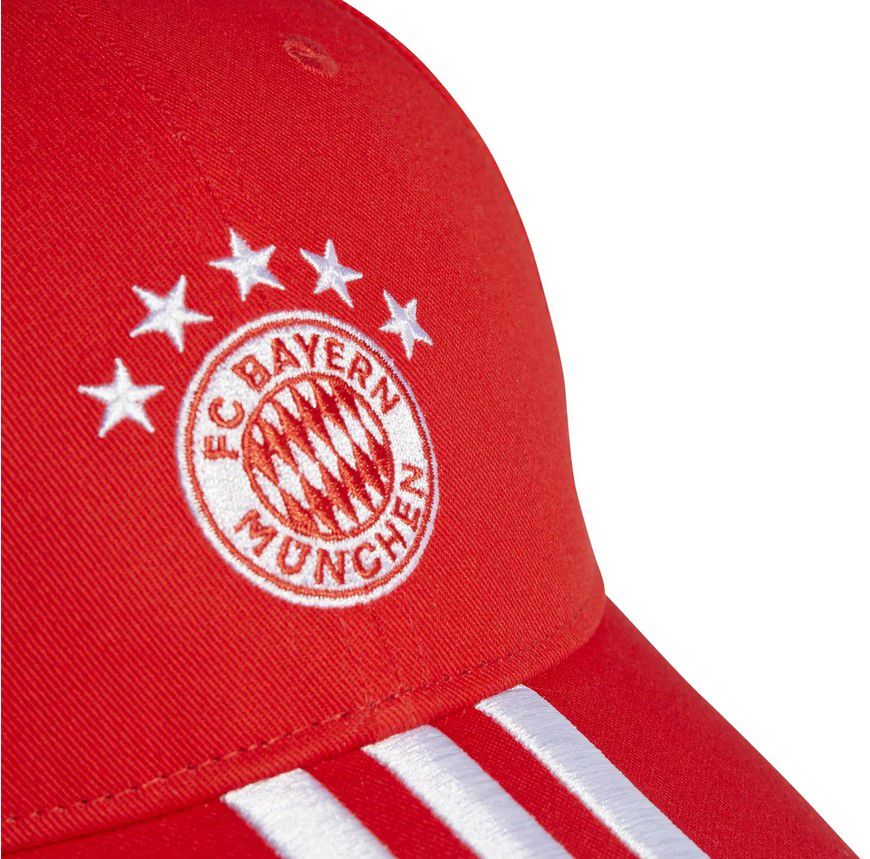 adidas rote FCB Logo Unisex Cap für 13,98€ (statt 27€)