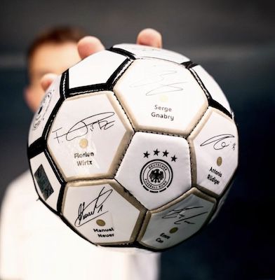 DFB Deutschland Unterschriften Mini Ball für 9,94€ (statt 18€)