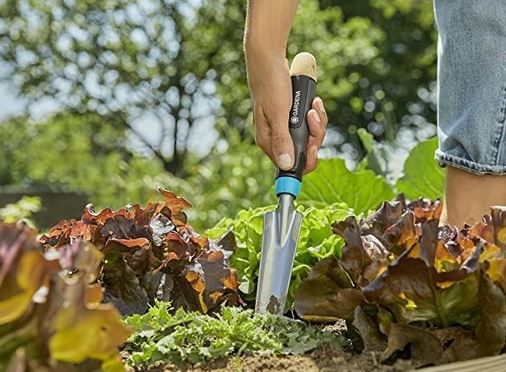 Gardena Ecoline Unkrautstecher aus Metall für 11,89€ (statt 15€)