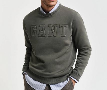 Gant Embossed Logo Sweatshirt in 2 Farben für je 108,95€ (statt 130€)