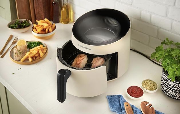 Russell Hobbs 5L Heißluftfritteuse mit Sichtfenster für 88,85€ (statt 120€)