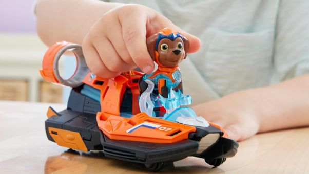 Paw Patrol Spin Master Movie 2 Vehicle Zuma mit Welpenfigur für 13,99€ (statt 21€)