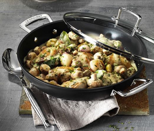 Le Creuset Aluminium Antihaft Profipfanne mit Deckel, 30cm für 127,99€ (statt 145€)