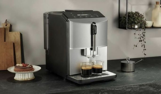 ☕️Siemens EQ300 Kaffeevollautomat ab 385€ (statt 435€)