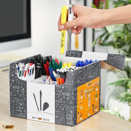 🖊️ BIC My BIC Box Schreibwaren Set, 124 tlg. für 39,10€ (statt 65€)