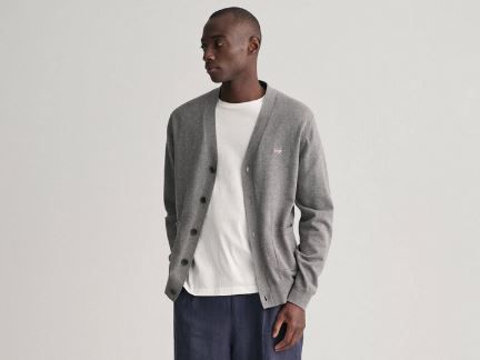 GANT Classic Cotton V Cardigan in 3 Farben für je 81,39€ (statt 108€)