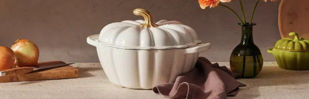 🎃 LE CREUSET Kürbis Bräter 24cm Weiß HALLOWEEN für 185€ (statt 325€)