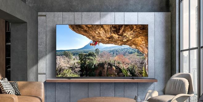 📺 Samsung GU98DU9079UXZG 98 Zoll (!) Crystal UHD 4K TV für 1.999€ (statt 2.349€)