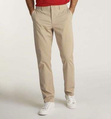 Tommy Hilfiger Herren Chino Hose Denton Satin Straight Fit für 34,95€ (statt 61€)