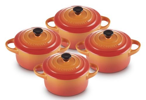 4er Set Le Creuset Mini Cocotte in Ofenrot für 53€ (statt 70€)