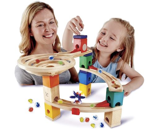 Hape Quadrilla Endspurt Kugelbahn aus Holz inkl. 30 Murmeln für 13,39€ (statt 29€)