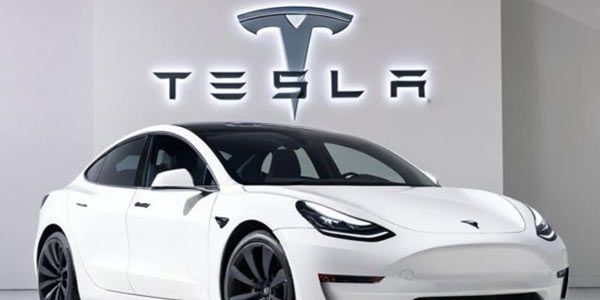 🤔 Was ist los bei Tesla? Ist Elon Musk jetzt mehr Politiker als Autobauer?