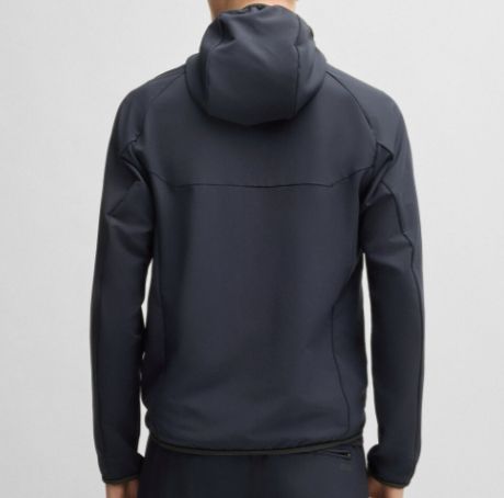 Boss Wasserabweisende Jacke mit Vier Wege Stretch für 159,96€ (statt 200€)