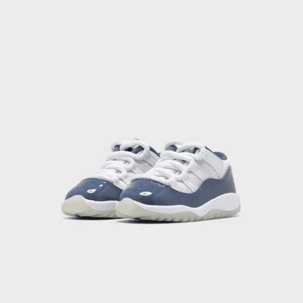 Jordan 11 Retro Low Kinderschuh in weiß/blau﻿ für 49,78€ inkl. Versand (statt 61€)